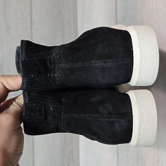 Vince Women Black Suede Ankle Boots Platform Sz 7.5 - Picture 6 of 12